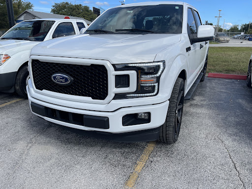 Auto Body Shop «Orlando Auto Body», reviews and photos, 7052 Old Cheney Hwy, Orlando, FL 32807, USA