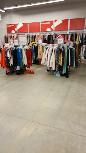 Clothing Store «Old Navy», reviews and photos, 90 Pleasant Valley St, Methuen, MA 01844, USA