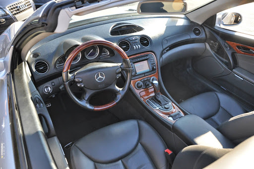 Used Car Dealer «iDrive Autohaus, Ltd.», reviews and photos, 2810 NE Broadway St, Portland, OR 97232, USA