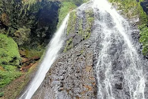 Song Waterfall image