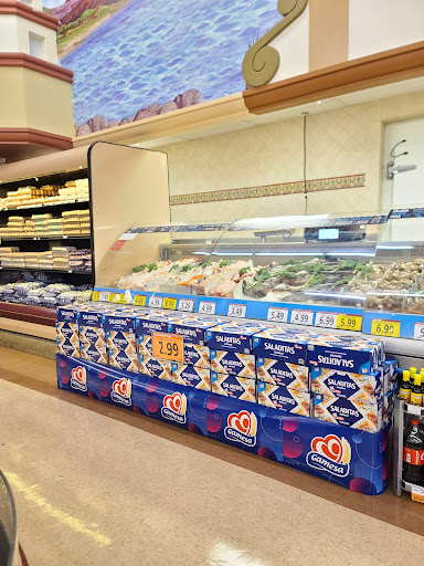 Shopping Mall «La Sierra Plaza Shopping Center», reviews and photos, La Sierra Ave, Riverside, CA 92505, USA