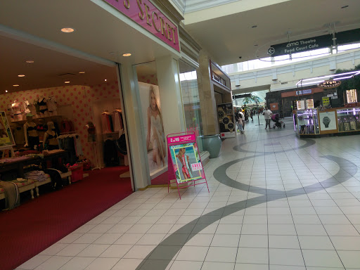 Shopping Mall «West Oaks Mall», reviews and photos, 9401 W Colonial Dr, Ocoee, FL 34761, USA