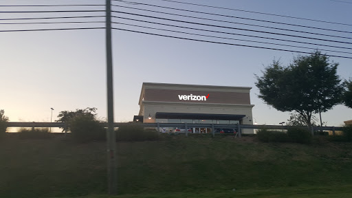 Cell Phone Store «Verizon», reviews and photos, 2608 E Stone Dr, Kingsport, TN 37660, USA