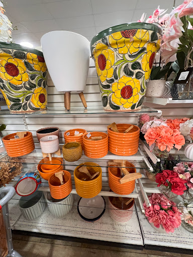 Department Store «HomeGoods», reviews and photos, 1945 W Lumsden Rd, Brandon, FL 33511, USA