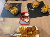 Plats et boissons du Restaurant Burger Et Traditions à Montbrison - n°16