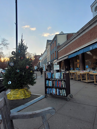 Book Store «Labyrinth Books», reviews and photos, 122 Nassau St, Princeton, NJ 08542, USA