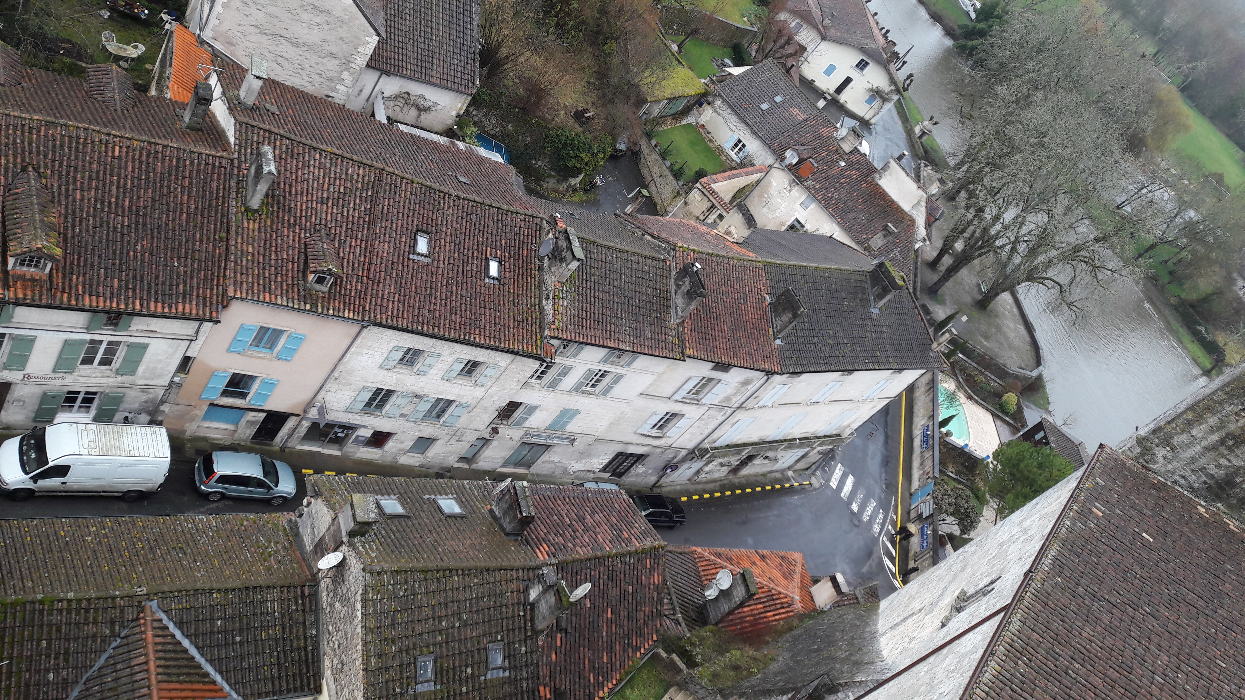 Photo n° 17 de l'avis de PolAlex.e fait le 22/02/2018 à 07:40