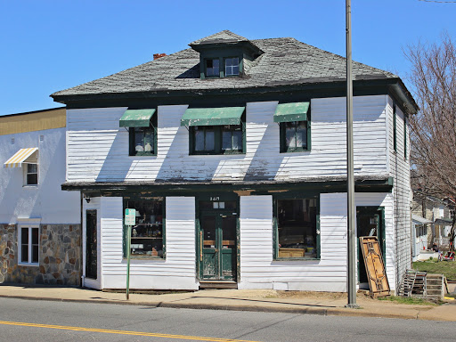 Used Furniture Store «Corner Thrift Shop», reviews and photos, 2619 Princess Anne St, Fredericksburg, VA 22401, USA