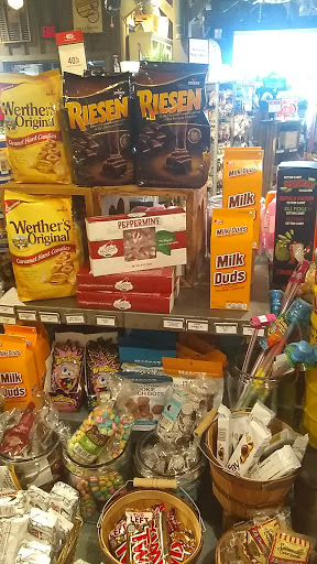 American Restaurant «Cracker Barrel Old Country Store», reviews and photos, 45525 N Interstate 94 Service Dr, Belleville, MI 48111, USA