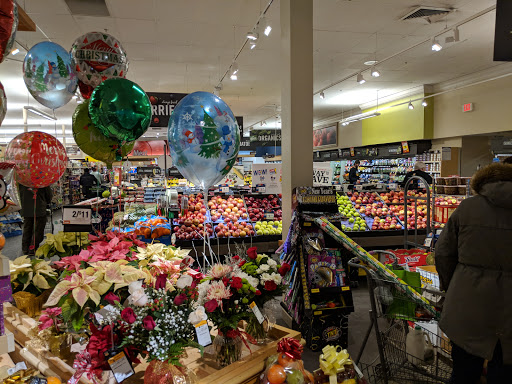 Grocery Store «Stop & Shop», reviews and photos, 105 Alewife Brook Pkwy, Somerville, MA 02144, USA