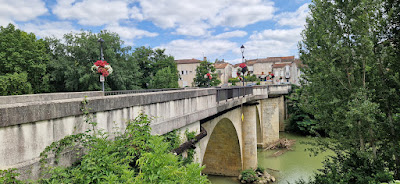 SARL Les 5 Élements à Lavardac