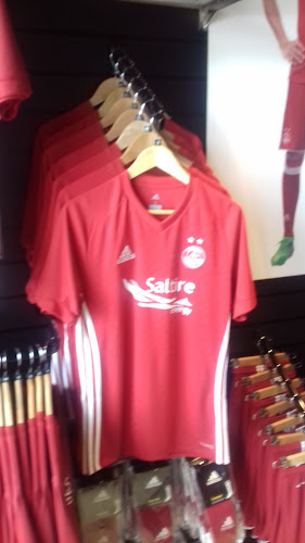 Comments and reviews of Aberdeen Football Club Shop