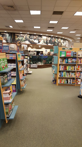 Book Store «Barnes & Noble», reviews and photos, 12170 Jefferson Ave, Newport News, VA 23602, USA