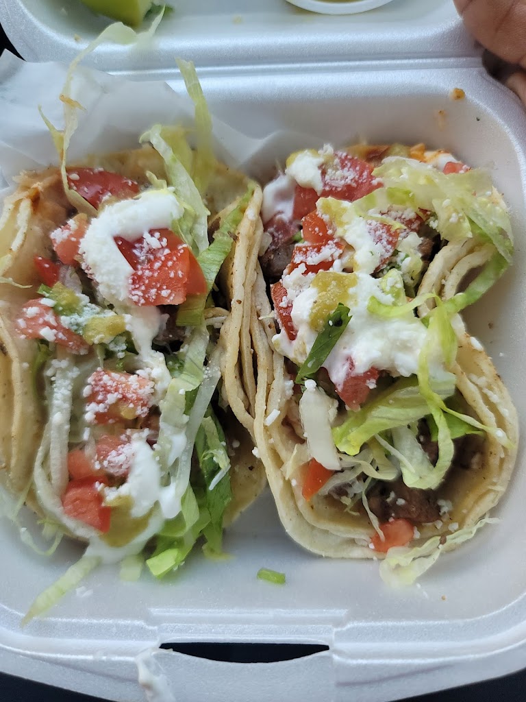 El Huarache Veloz Taco Stand 43204