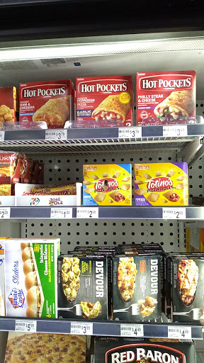 Convenience Store «7-Eleven», reviews and photos, 2130 W Galena Blvd, Aurora, IL 60506, USA