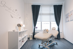 Cosmetic Arts in BEAUTY CENTER Winterthur image