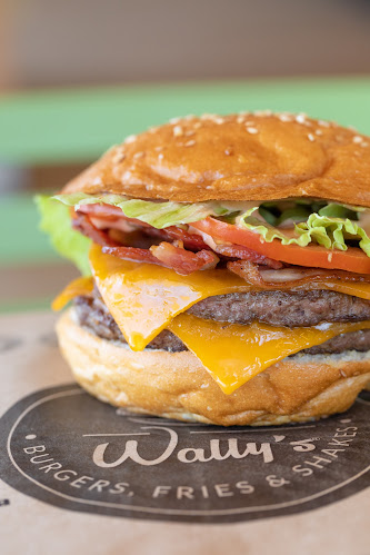 Opiniones de Wally's - Burgers, Fries & Shakes en Las Condes - Restaurante