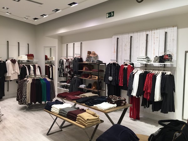Amichi CC El Boulevard Vitoria