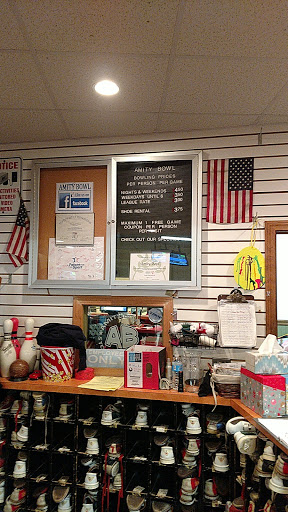 Bowling Alley «Amity Bowl», reviews and photos, 30 Selden St, Woodbridge, CT 06525, USA