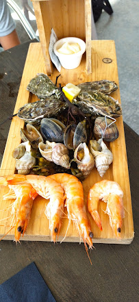 Plats et boissons du Restaurant de fruits de mer Les Huîtres Cochennec à Carnac - n°11