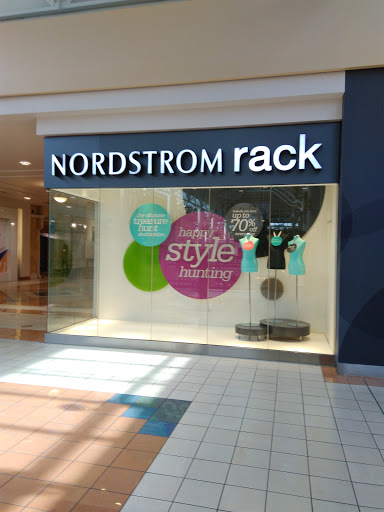 Shopping Mall «Willow Grove Park Mall», reviews and photos, 2500 W Moreland Rd, Willow Grove, PA 19090, USA