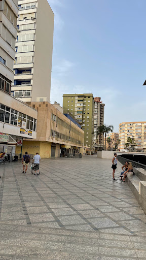 Restaurante El Congreso - Plaza Pdte. Adolfo Suárez, 29620 Torremolinos, Málaga