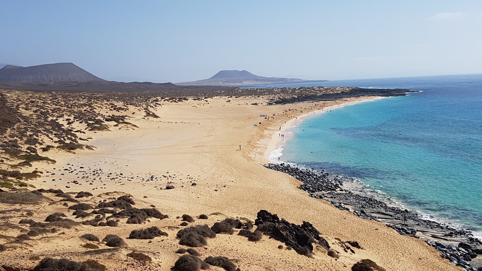 Playa de las Conchas'in fotoğrafı çok temiz temizlik seviyesi ile