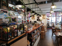 Atmosphère du Restaurant Meisia : Bar à jeux & Boutique à Paris - n°18