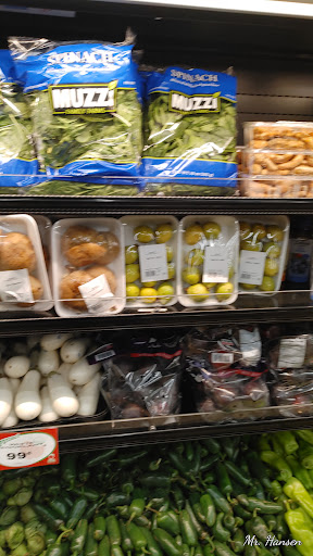 Grocery Store «Devon Market», reviews and photos, 1440 W Devon Ave, Chicago, IL 60660, USA