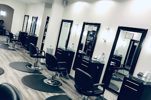 Hairazors Salon image