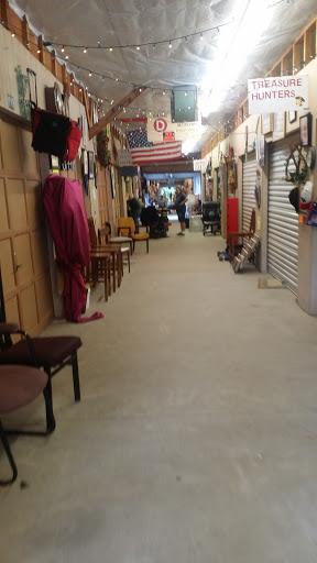 Flea Market «Dixie 400 Flea Market», reviews and photos, 4750 Settingdown Cir, Cumming, GA 30028, USA