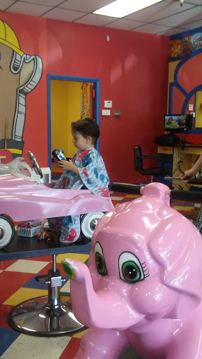 Hair Salon «Cookie Cutters Haircuts for Kids», reviews and photos, 1875 Fort Union Blvd, Cottonwood Heights, UT 84121, USA