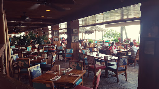 Large restaurants Honolulu
