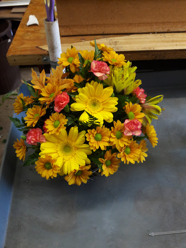 Florist «Fort Myers Flower House», reviews and photos, 3441 Fowler St, Fort Myers, FL 33901, USA