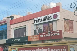 Naturals Salon image