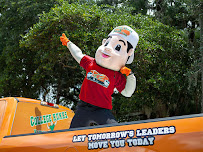 College Hunks Hauling Junk and Moving - Photo 8 - Car repair in Mamaroneck, NY, Stamford