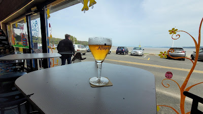 CAFE- TABAC - EPICERIE - Face à la mer à Plestin-les-Grèves