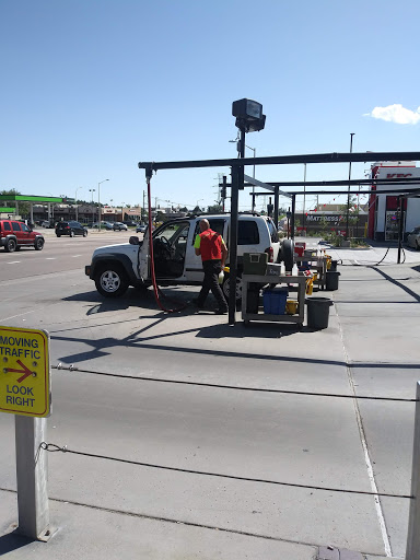Water Works Car Wash & Detail Center en Colorado Springs