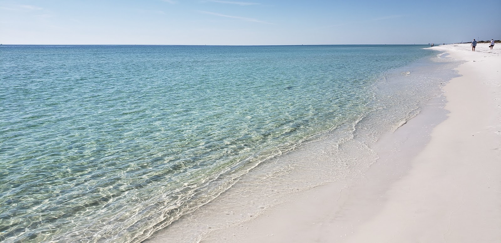 Photo of Eglin Beach Park with white fine sand surface