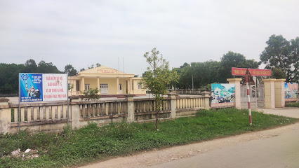 Trung tâm văn hoá - thể thao xã Quảng Yên