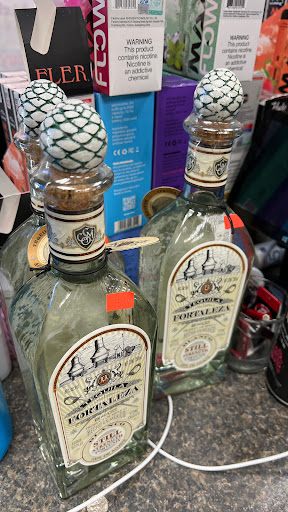 Liquor Store «Liquor Vault», reviews and photos, 9301 E Shea Blvd # 133, Scottsdale, AZ 85260, USA