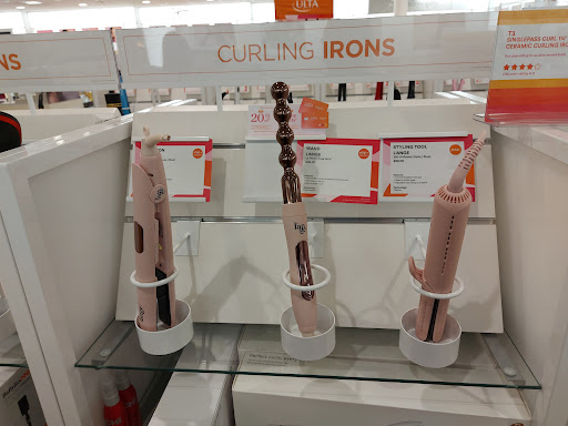 Shopping Mall «College Mall», reviews and photos, 2894 E 3rd St, Bloomington, IN 47401, USA