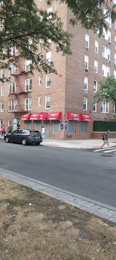 Optometrist «Metro Optics Eyewear», reviews and photos, 1332 Metropolitan Ave, Bronx, NY 10462, USA