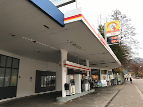 Ruedi Rüssel Tankstelle