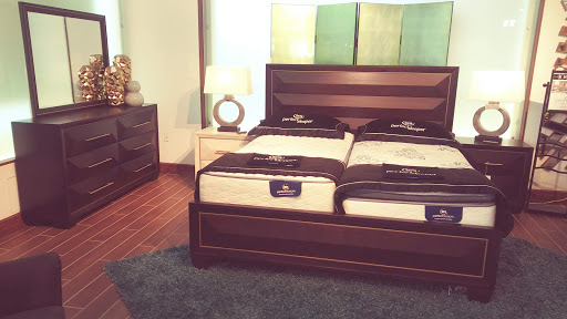 Furniture Store «Rooms To Go & Rooms To Go Kids Furniture Store - Miami International (Doral)», reviews and photos, 10623 NW 12th St, Doral, FL 33172, USA