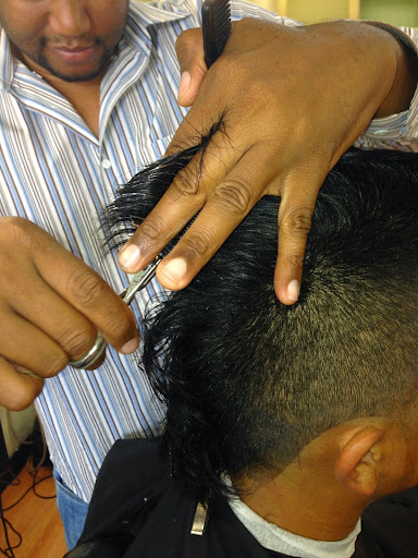 Barber Shop «CuttingKings Barbershop», reviews and photos, 891 Glynn St N, Fayetteville, GA 30214, USA