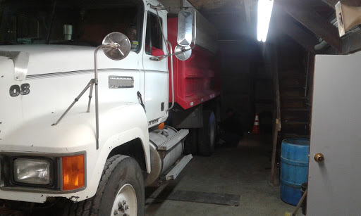 Tire Shop «Clark Tire Company», reviews and photos, 81 Washington St, Chillicothe, MO 64301, USA