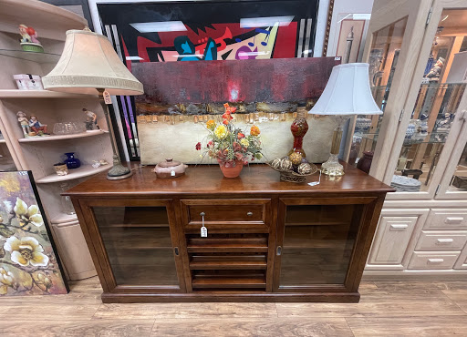 Thrift Store «You Never Know Thrift Store», reviews and photos, 5529 Manatee Ave W, Bradenton, FL 34209, USA