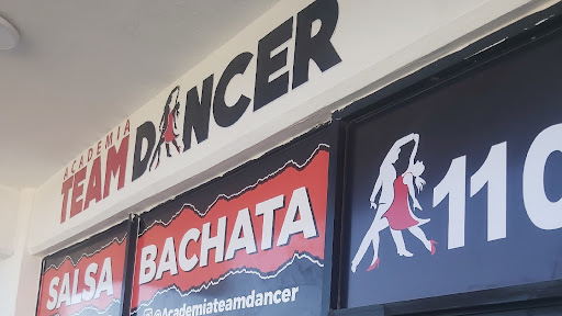 salsa y bachata Academia Team Dancer