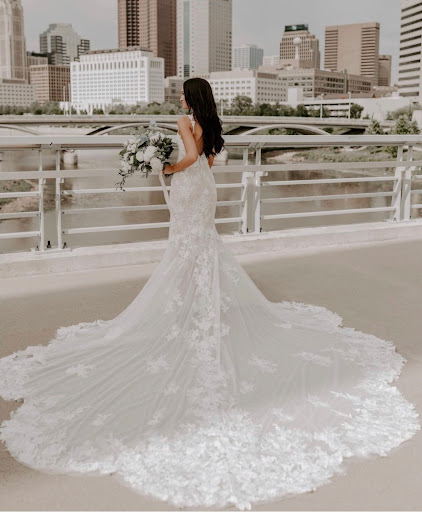 Bridal Shop «La Jeune Mariee Bridal Collection», reviews and photos, 139 E Main St, Columbus, OH 43215, USA